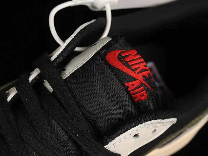 All categories Air Jordan Jordan series basketball shoes Air Jordan 1 Low Travis Scott x Air Jordan 1 Low OG AJ1 Joe 1 joint overhead hook DZ4137-106